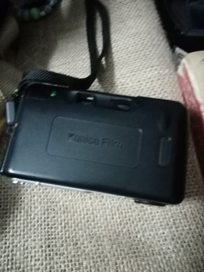 UNTESTED Konica POP mini Film Camera (Category: Cameras) located in Manila. Submitted by sh1pman (Listing ID 1456114145, Image 3). Description: UNTESTED!!!!! Don't have any batteries or film with me. Buy at your own risk..