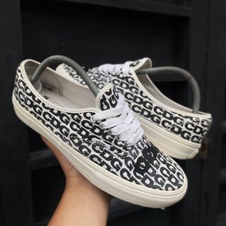 (Category: ) located in . Submitted by toasty.soles (Listing ID 1456105347, Image 1). Description: .