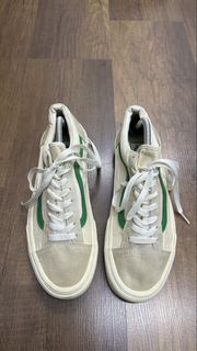 (Category: ) located in . Submitted by kasutbundlemalaysia (Listing ID 1456185900, Image 1). Description: .