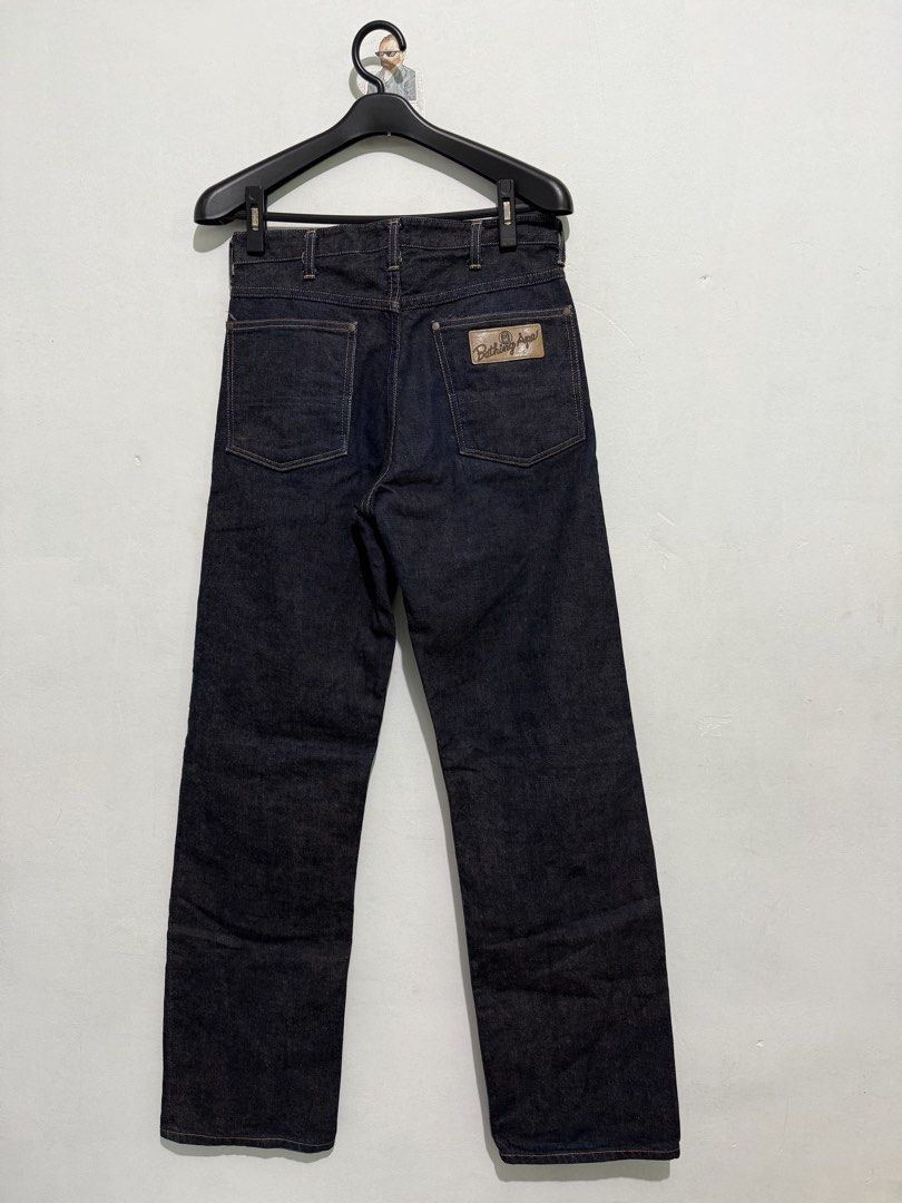 Vintage a bathing ape double knee pants (Category: Jeans) located in Sorsogon. Submitted by jovert_23alviz (Listing ID 1456183874, Image 2). Description: Size XS 28-30 Lenght 41 Hem 8.2 Excellent condition Nonissue.