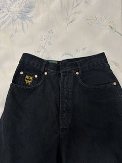 (Category: ) located in . Submitted by shanelgohh (Listing ID 1456111464, Image 1). Description: .