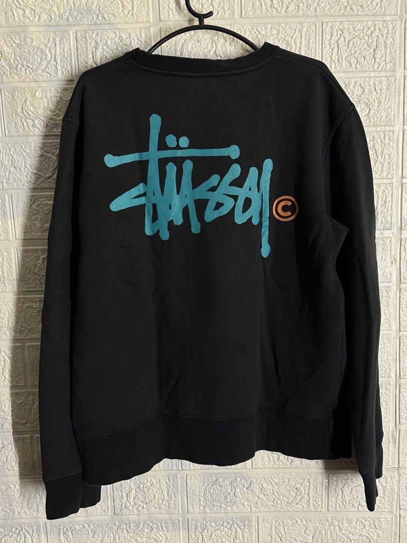 Vintage Stussy Spell out Logo (Category: Coats, Jackets and Outerwear) located in Manila. Submitted by david_dlr (Listing ID 1456146213, Image 2). Description: Vintage Stussy Spell out logo Good to Small To Medium Length 24 Width 21 Issue 2 pinholes check Photos Makati Location.