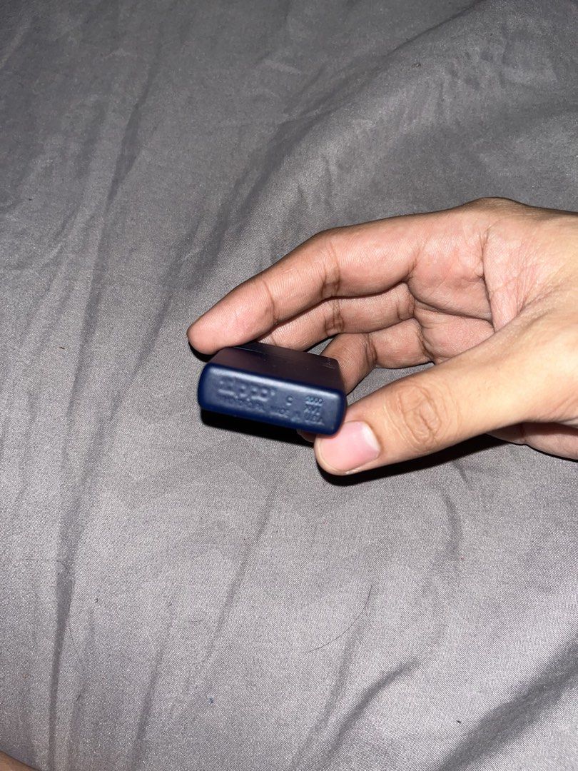 Vintage Zippo (Category: Vintage Collectibles) located in Manila. Submitted by v1noo (Listing ID 1456139034, Image 3). Description: Vintage 239zl Zippo Logo Classic Navy Matte Windproof Lighter Brand New Sealed Price is Negotiable Quezon City.