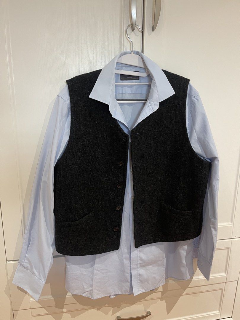 Vision A Men's Collection Wool Blend Vest Size L (Category: Vests) located in Santa Rosa. Submitted by a.i.b. (Listing ID 1456087898, Image 2). Description: ✔️BRAND: Vision ✔️Size: Large can be oversized fit for women Shoulder:15” Chest:20” Length: 22” ✔️Color: Dark Grey ✔️Material 80% Lana Wool 20% Polyester Fully Lined ✔️Ideal for layering in cooler weather Fisrt pic for inspo only 💄This is a preloved item so please manage your expectations. �