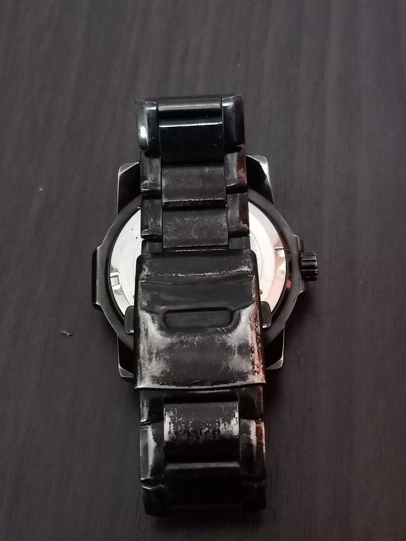 Westar Swiss chronograph (Category: Men's Watches) located in Las Pinas. Submitted by the_recycle_shop (Listing ID 1456078686, Image 3). Description: Original good working condition Quartz chronograph with battery 40mm wrist size 6.8 inches.