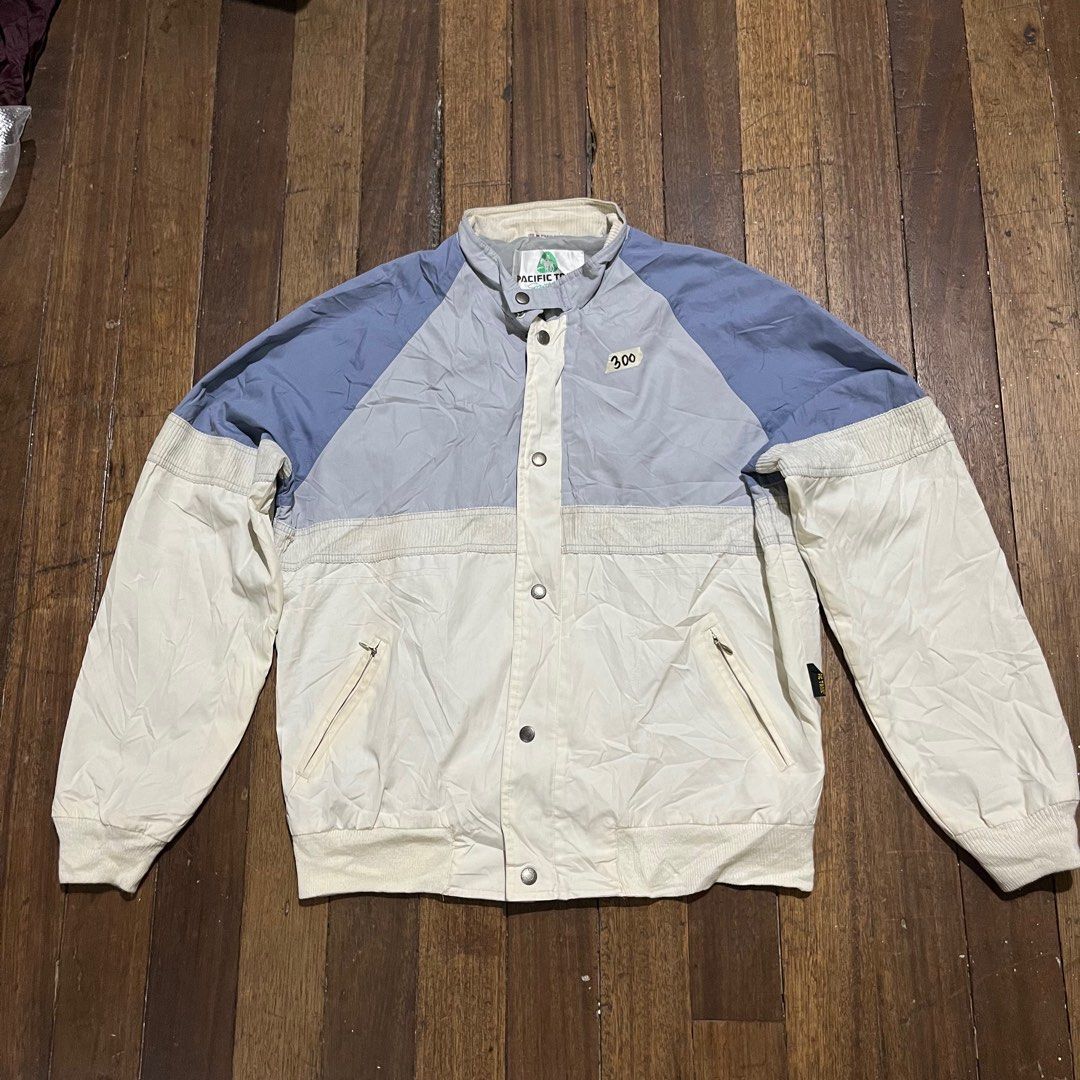 Wind Breaker Jacket (Category: Coats, Jackets and Outerwear) located in Caloocan City. Submitted by jpeg.vaults (Listing ID 1456224762, Image 1). Description: maganda tela.