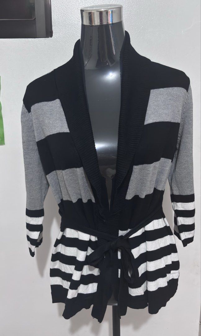 WOMEN CARDIGAN BLAZER (Category: Coats, Jackets and Outerwear) located in Pasig City. Submitted by Atv26 (Listing ID 1456110826, Image 2). Description: WOMEN CARDIGAN BLAZER WITH FLAWS PERO TINAHI NA READY TO WEAR NA. SIZE: BUST WIDTH 19 INCHES LENGTH 23 INCHES COLOR RATE: 9/10.