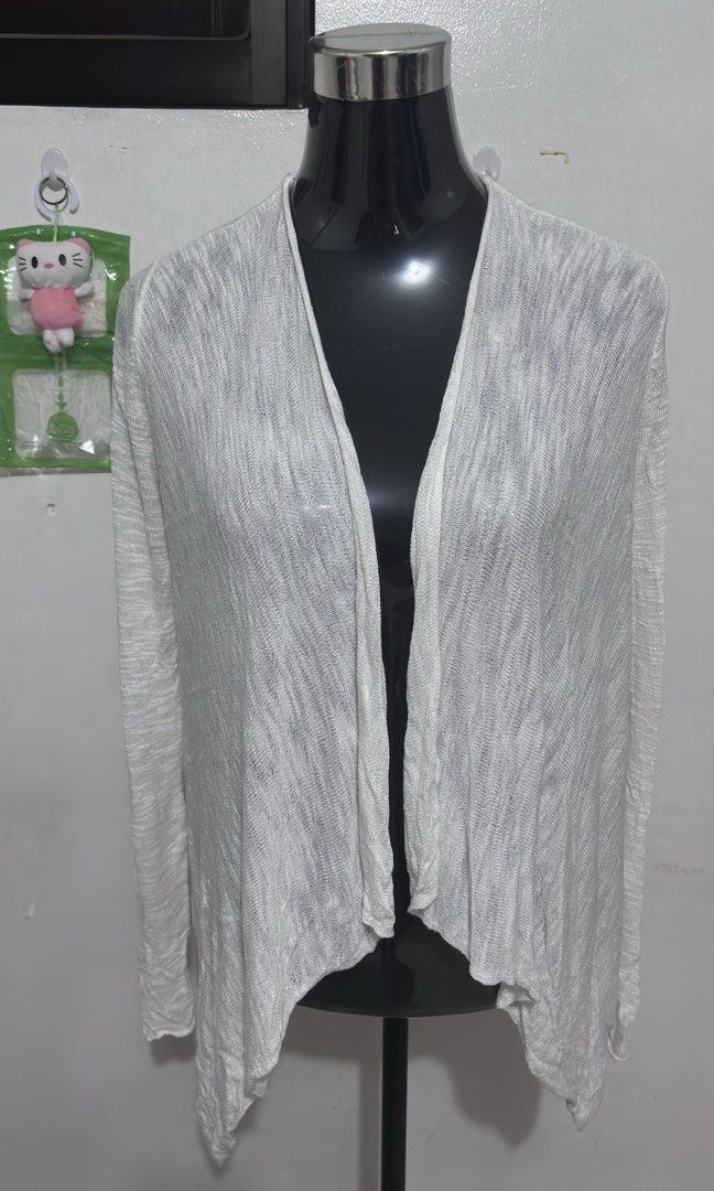 WOMEN LONGSLEEVE (Category: Coats, Jackets and Outerwear) located in Pasig City. Submitted by Atv26 (Listing ID 1456115730, Image 1). Description: WOMEN CARDIGAN LONGSLEEVE PANG COVER KAPAG NAKASLEEVE KAYO. SIZE: BUST WIDTH 17 INCHES FRONT LENGTH 28 INCHES BACK LENGTH 20 INCHES.