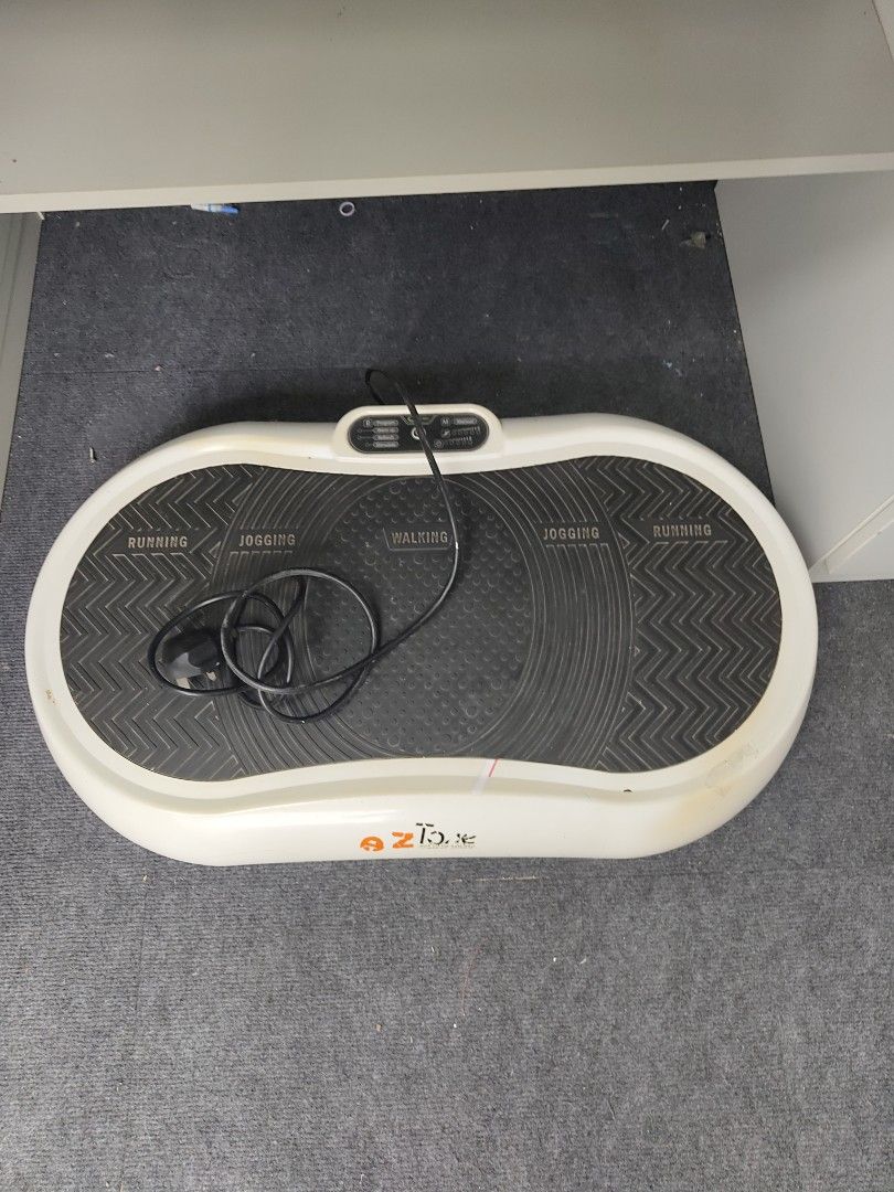 Work out machine (Category: Cardio & Fitness Machines) located in Singapore. Submitted by notimeforscam (Listing ID 1456069441, Image 1). Description: .