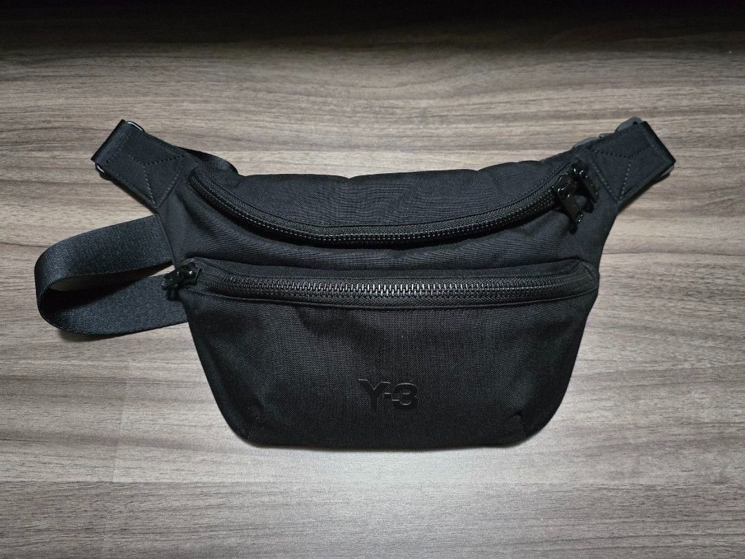 Y-3 Black Nylon Crossbody bag (Category: Luxury Bags & Wallets) located in Manila. Submitted by ddc77 (Listing ID 1456191034, Image 1). Description: - Black Y-3 sling - Main compartment - Front zippered pocket - Lots of padding inside - Comes w/ its original dustbag - Bought 11k - Used once. 10/10 like new condition .