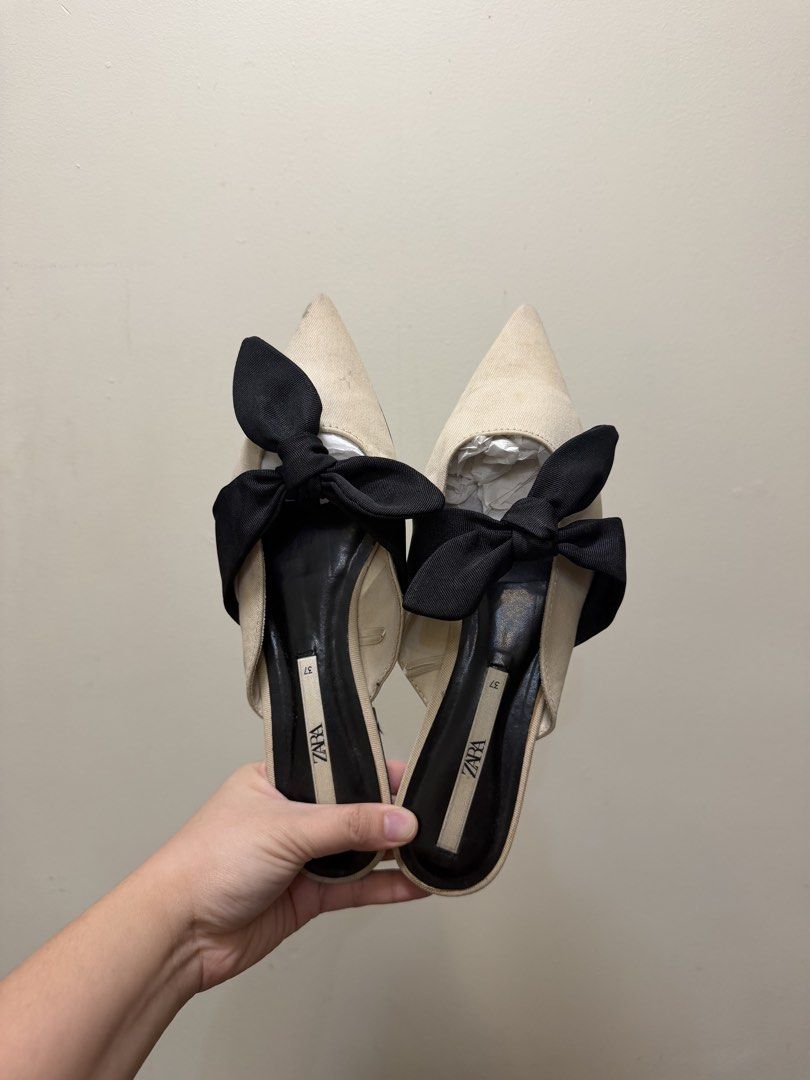 Zara Ribbon Flat Mule (Category: Flats & Sandals) located in Makati City. Submitted by saladstuff (Listing ID 1456138571, Image 2). Description: Authentic ZARA Ribbon Flat Mule • used twice • seen stains • size 37.