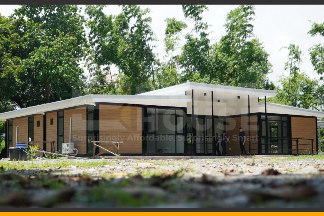 10 CUSTOMIZED PREFAB CONTAINER UNITS (Category: Construction & Building Materials) located in Quezon City. Submitted by Smarthouseph (Listing ID 1456237425, Image 3). Description: Hindi mo aakalain na gawa sa Prefab Container House ang project na ito — modern, clean, spacious, at premium-looking! Pero ang mas nakakabilib? THIS ENTIRE HOME CONSISTS OF 10 PREFAB CONTAINER UNITS! Yes, 10 units na pinagsama at customized para maging isang modern at f
