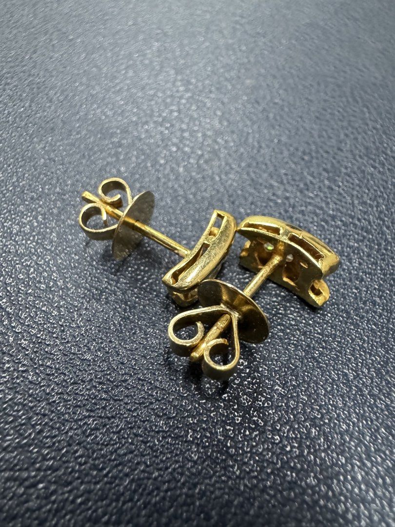 14K Gold with Natural Diamonds- 3.1g (Category: Earrings) located in Cauayan City . Submitted by espiritucj (Listing ID 1456351960, Image 3). Description: 3.1 grams Subasta Natural Diamond.