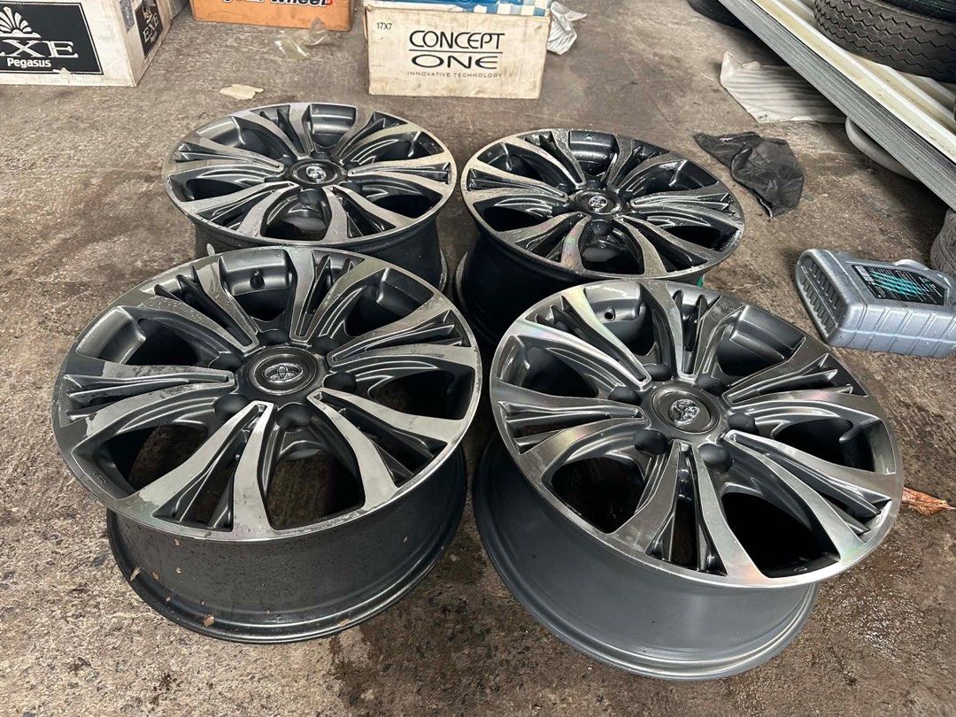 17” Toyota design mags used 6Holes pcd 139 code SMV 7046 (Category: Mags and Tires) located in Quezon City. Submitted by mindanaotyrehaus (Listing ID 1456403151, Image 3). Description: 4pcs 17” Toyota design used mags code SMV 7046 6 Holes pcd 139 x7.5 width / Offset 18 Good condition, no bengkong, scratch due to usage Sold as set 4pcs for 20,000 pesos Mags only * price may change without prior notice * fix price * Cash transaction/ GCash or BDO 