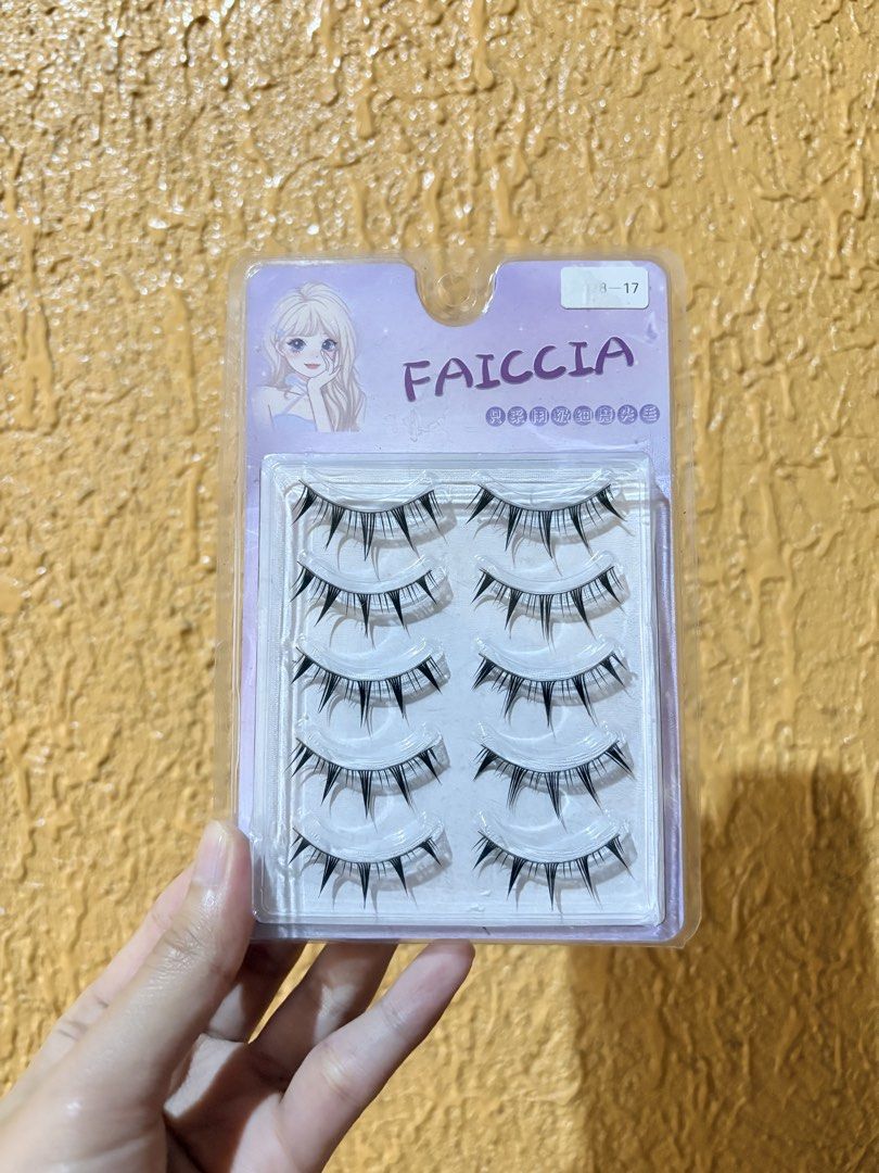 3 packs Cluster lushes/Eyelash extensions (Category: Makeup) located in Baguio. Submitted by declutterbycys (Listing ID 1456272328, Image 2). Description: 3 box Eyelash extension (need glue) 3 different designs .