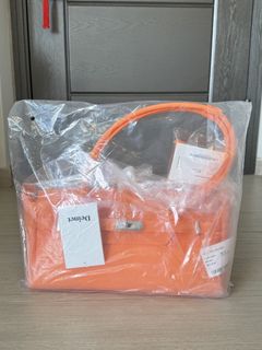 （分類：）位於 。 由 Ellen406 提交（商品編號 1456302130，圖片 1）。簡介： 。