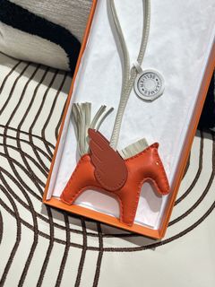 （分類：）位於 。 由 unicornlux 提交（商品編號 1456289888，圖片 1）。簡介： 。