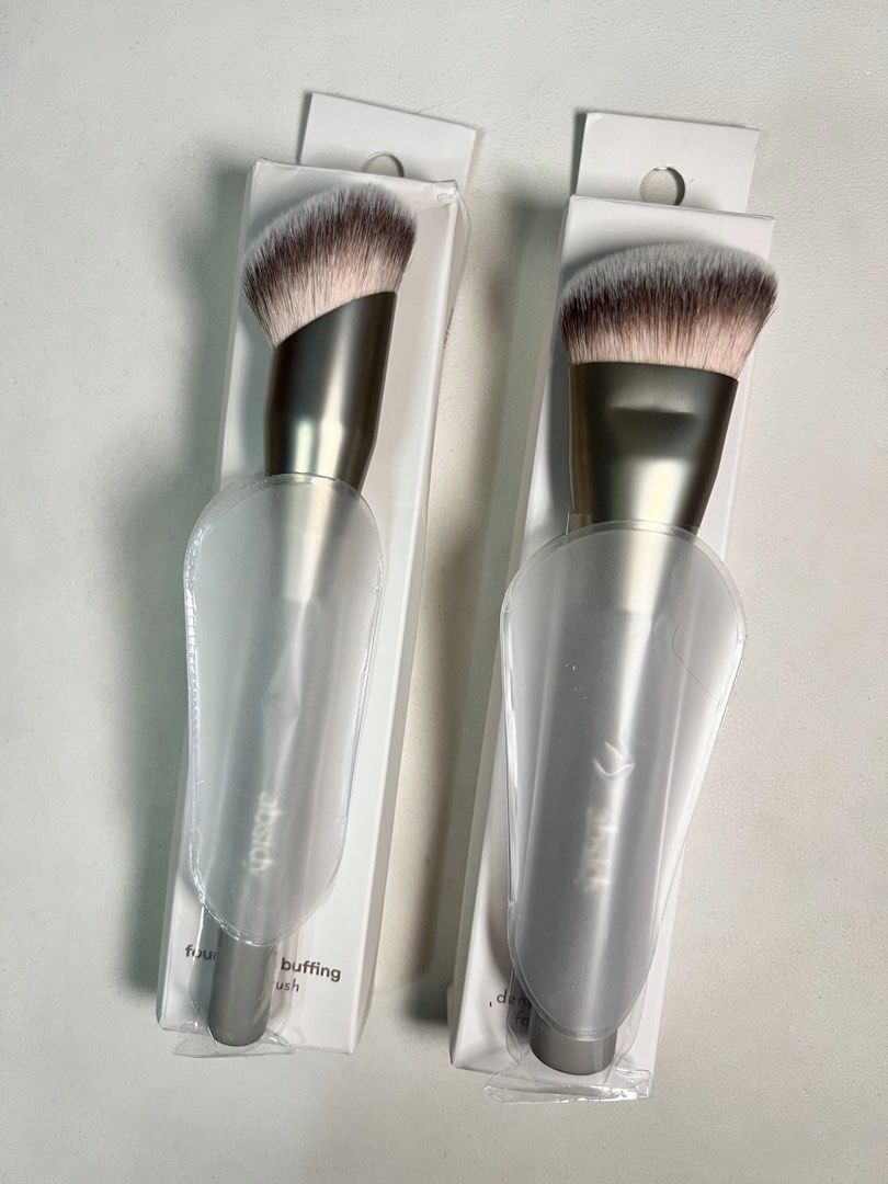 Absidy Soft Makeup Brush (Category: Makeup) located in Valenzuela. Submitted by elicxxe (Listing ID 1456326507, Image 2). Description: for sale! brand new, 100% authentic from Absidy Beauty! no tusok feels for me Absidy brushes, these are just my extras! Dense sculpting brush - 299 Foundation buffing - SOLD LAST PRICE POSTED ‼️ 💸 Prices are FIXED. ❌ No last price or discounts for take all 📍Gen.T Valenzuela City 🚚 Lalamove | Tikt0k C0 MOP: Gcas
