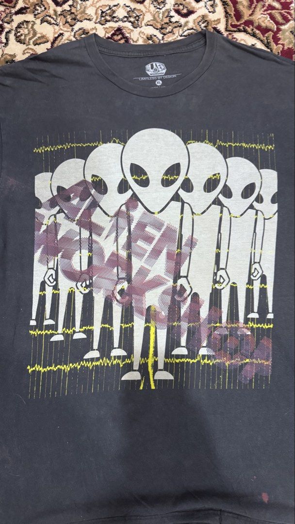 Alien Workshop (Category: Tshirts & Polo Shirts) located in Alor Setar. Submitted by vintagevista.my (Listing ID 1456369523, Image 2). Description: Alien Workshop Tshirt Pit : 24 Labuh : 30.5.