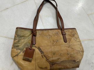 (Category: ) located in . Submitted by mekti (Listing ID 1456286631, Image 1). Description: .