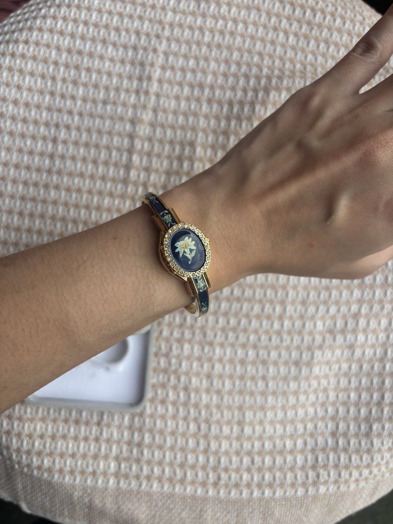 Andre Mouche Peekaboo Vintage Watch (Category: Women's Watches) located in Manila. Submitted by timevaultph_ (Listing ID 1456242257, Image 3). Description: PM for more details.