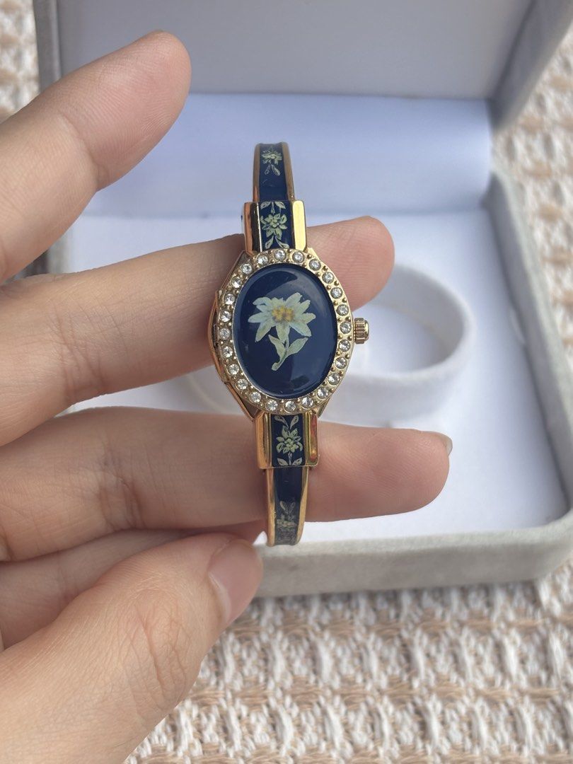Andre Mouche Peekaboo Vintage Watch (Category: Women's Watches) located in Manila. Submitted by timevaultph_ (Listing ID 1456242257, Image 2). Description: PM for more details.