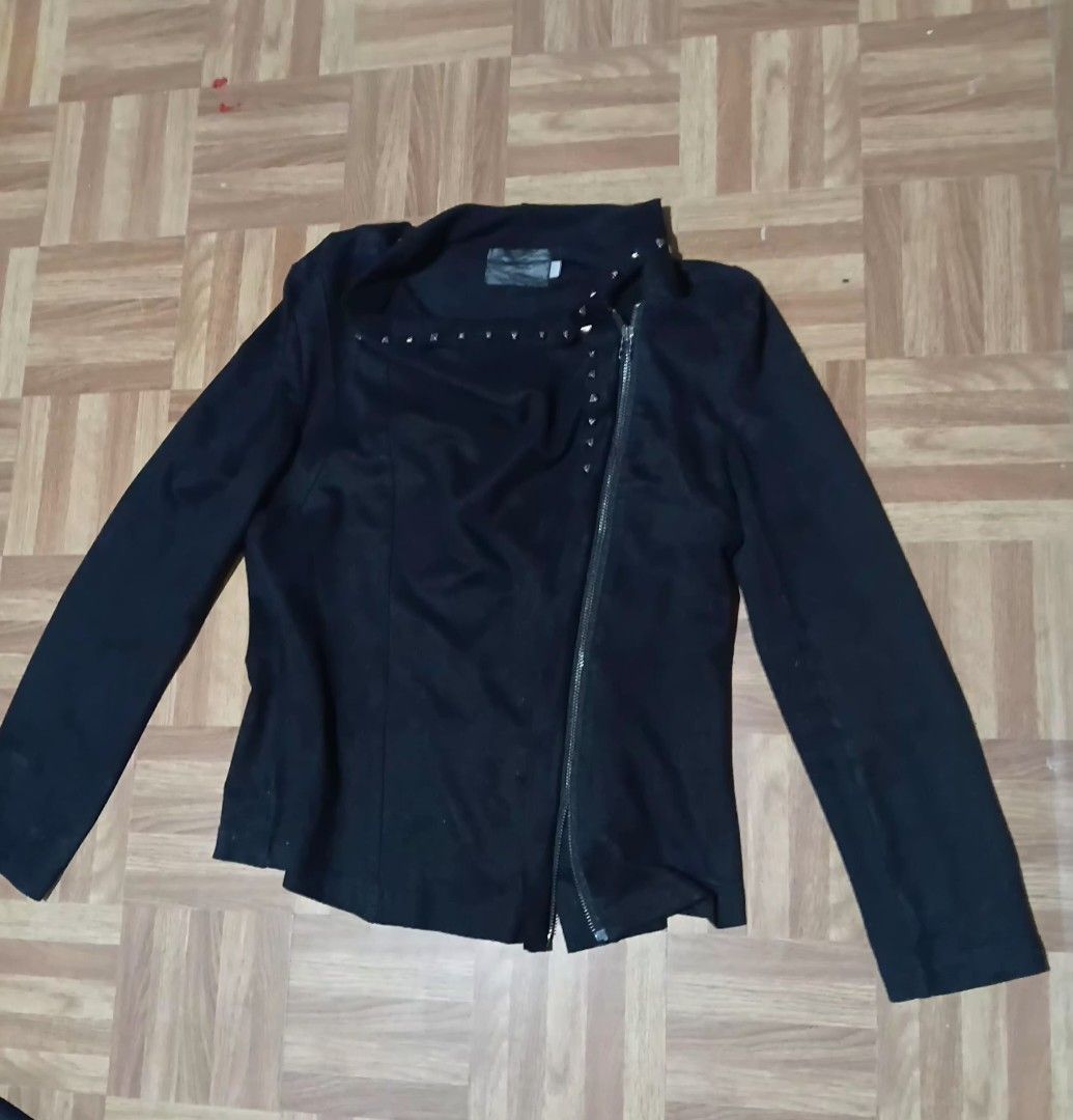 Archive studded asymmetrical zip jacket (Category: Longsleeves) located in Manila. Submitted by vanichoco (Listing ID 1456365275, Image 1). Description: size m fits s .