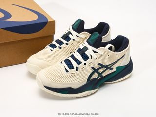(Category: ) located in . Submitted by outlet_sneakers_shop (Listing ID 1456313148, Image 1). Description: .