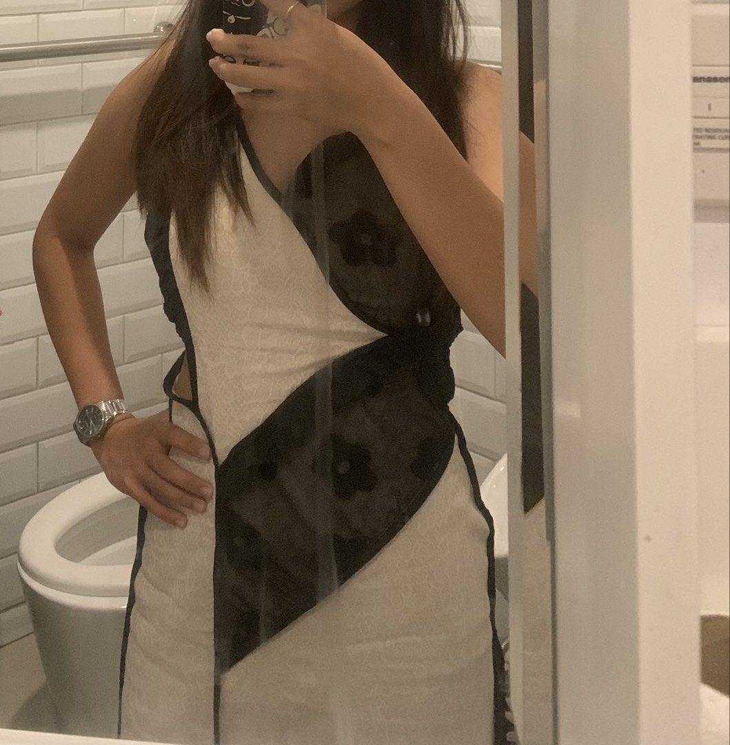 Asymmetric Patchwork Mesh Slit Slip Dress (Category: Dresses) located in Tuguegarao City. Submitted by meowyprecy (Listing ID 1454884127, Image 1). Description: Items are available unless stated otherwise. No “more pics” or “when worn” pics unless posted. I won’t entertain messages asking about these things. The ultimate it-girl statement dress! This super unique unbranded slip dress features a gorgeous asymmetric patchwork design with dark roman
