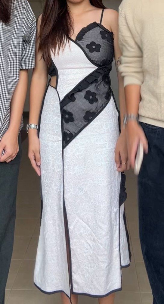 Asymmetric Patchwork Mesh Slit Slip Dress (Category: Dresses) located in Tuguegarao City. Submitted by meowyprecy (Listing ID 1454884127, Image 3). Description: Items are available unless stated otherwise. No “more pics” or “when worn” pics unless posted. I won’t entertain messages asking about these things. The ultimate it-girl statement dress! This super unique unbranded slip dress features a gorgeous asymmetric patchwork design with dark roman