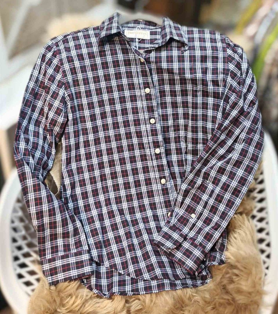 Authentic Burberry's Plaid Polo Long Sleeves (Category: Longsleeves) located in Aguinaldo. Submitted by designerlaneph (Listing ID 1456346140, Image 1). Description: Previously owned Burberry's plaid polo long sleeves size medium 💯% original in mint condition free shipping onhand.