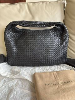 (Category: ) located in . Submitted by millenlavish_outlet (Listing ID 1456305334, Image 1). Description: .