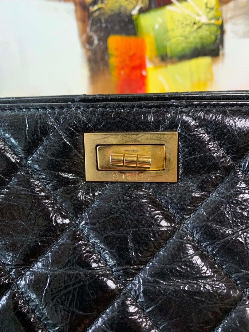 Authentic CC REISSUE 2.55 AGED CALF TOTE SERIES 21 (Category: Luxury Bags & Wallets) located in Marikina City. Submitted by aussiemaan (Listing ID 1410891703, Image 2). Description: CC REISSUE 2.55 AGED CALF TOTE SERIES 21 W/ AUTHENTICITY CARD, HOLO INTACT & ENTRUPY CERT. 💕 8.18.