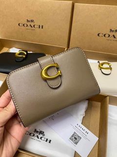 (Category: ) located in . Submitted by Authentic4Less_OLShop (Listing ID 1456254294, Image 1). Description: .
