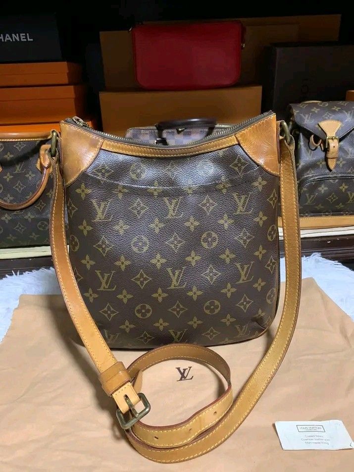 Authentic louis vuitton Odeon sling bag (Category: Luxury Bags & Wallets) located in Pasig City. Submitted by castlescollections (Listing ID 1456254351, Image 1). Description: Guaranteed Authentic Louis Vuitton Odeon Sling bag.