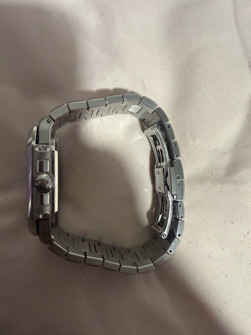 Automatic watch (Category: Men's Watches) located in Singapore. Submitted by muhammadabdullahosman (Listing ID 1456356583, Image 2). Description: Stock watch and worn only few times and watch already paste protective stick. No dings watch is in perfect condition. Full links and no boxs. No Nego. Low baller stay away Pm for fast response. .