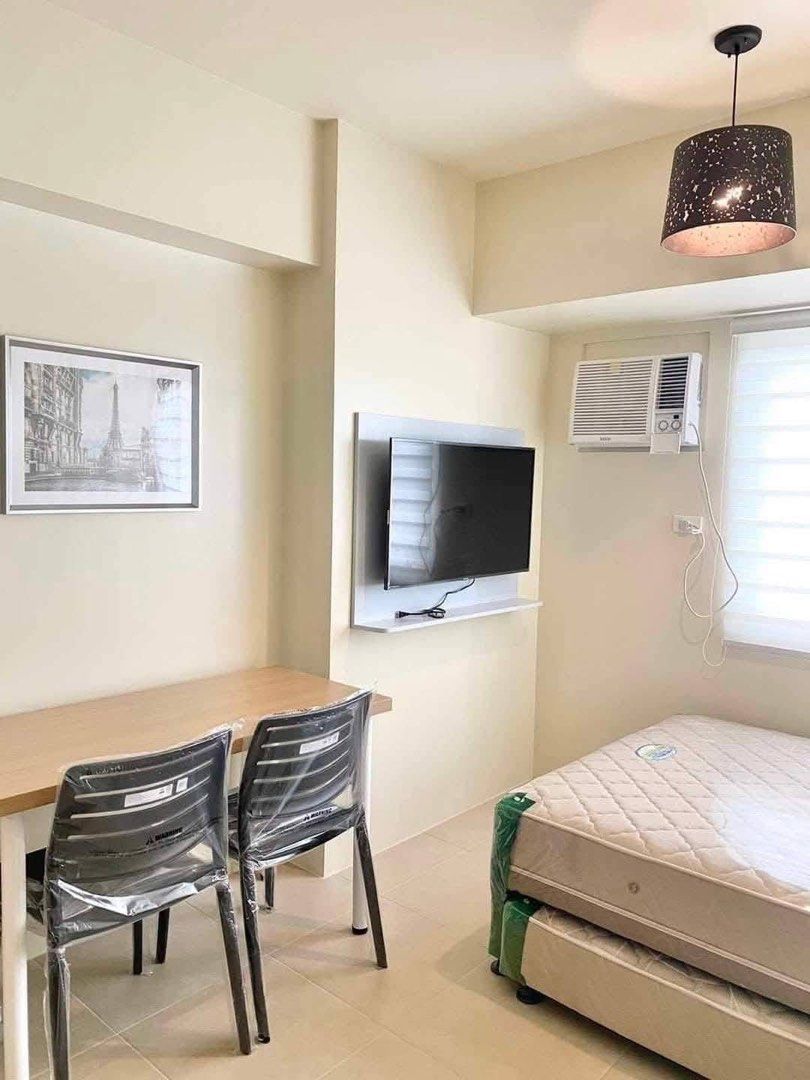 Avida Towers Sola Studio Unit For Rent (Category: Apartments & Condos) located in Manila. Submitted by simplyelygant_ (Listing ID 1456359725, Image 2). Description: For Lease : Avida Towers Sola, Studio Unit • 14th Floor (Fully Furnished) • Good for 2-3 pax • Walking distance to PCMC • WiFi ready • 20k Inclusive of Dues & WiFi • Minimum 1 year lease | PDC required DM me for inquiries! 🤝🏻 #AvidaTowersSola #VertisNorth #PCMC #QuezonCityCondo #QCF