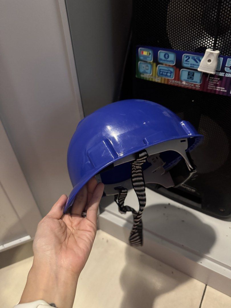 15pc Safety Hard Hat Construction Helmet (Category: Other Sports Equipment and Supplies) located in Quezon City. Submitted by mrzdc888 (Listing ID 1456272453, Image 2). Description: - Blue hard hat for safety - 15 pieces! - Adjustable strap for a snug fit - Ideal for construction sites or imaginative play - Pre-loved and ready for its next adventure - Used but not abused! Still very cute hehe - Take all for 500!.