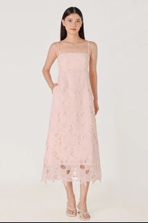 (Category: ) located in . Submitted by clearmywardrobeplssssss (Listing ID 1456402267, Image 1). Description: .