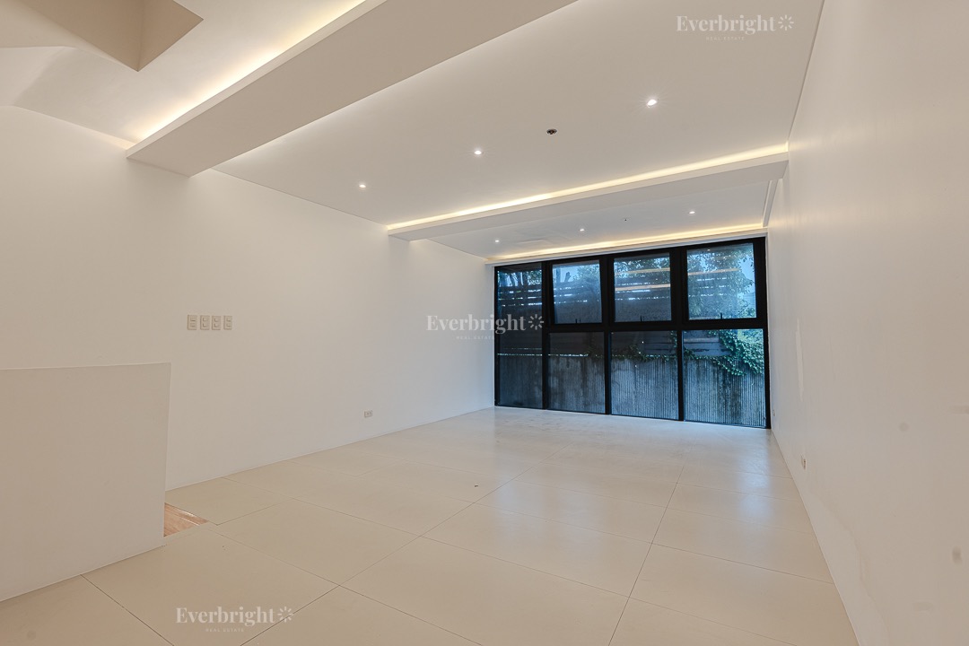 (Category: ) located in . Submitted by PropertiesByZaldy (Listing ID 1456302711, Image 1). Description: .