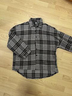 (Category: ) located in . Submitted by thrifted.clothing (Listing ID 1456299915, Image 1). Description: .