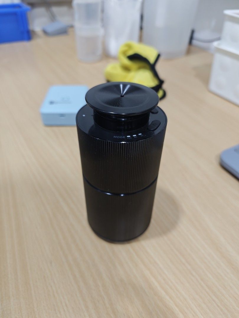 Car perfume diffuser (Category: Interior Styling & Trim) located in Singapore. Submitted by iisg- (Listing ID 1456361202, Image 1). Description: - Sleek black car perfume diffuser - Modern and minimalist design - Ribbed texture for a premium feel - Easy scent diffusion mechanism -With 30ml Westin White Tea Essential Oil - Enhances your car's ambiance.