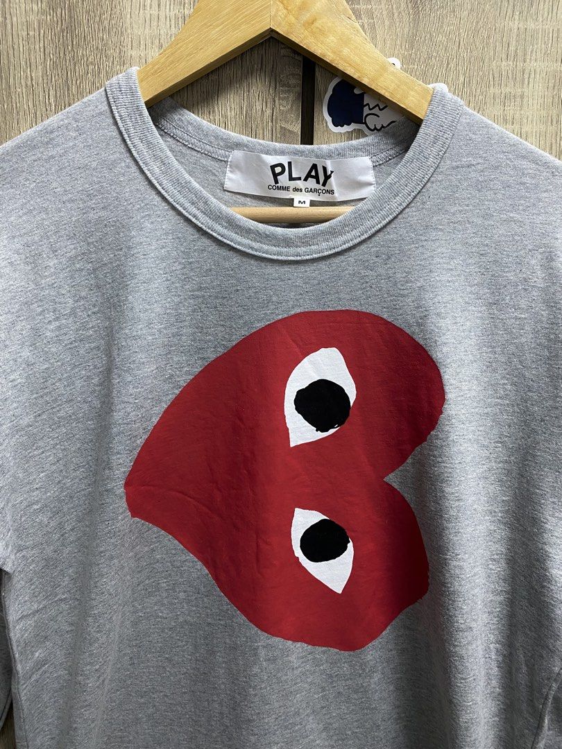 Cdg Play T -Shirt Long Sleeve (Category: Coats, Jackets and Outerwear) located in Cavite. Submitted by akeisha0412 (Listing ID 1456282386, Image 2). Description: Cdg Play T-Shirt Long Sleeve Size Medium W-20 L-27 Excellent Condition 1,500.