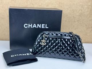 (Category: ) located in . Submitted by luxury_galeries (Listing ID 1456257015, Image 1). Description: .