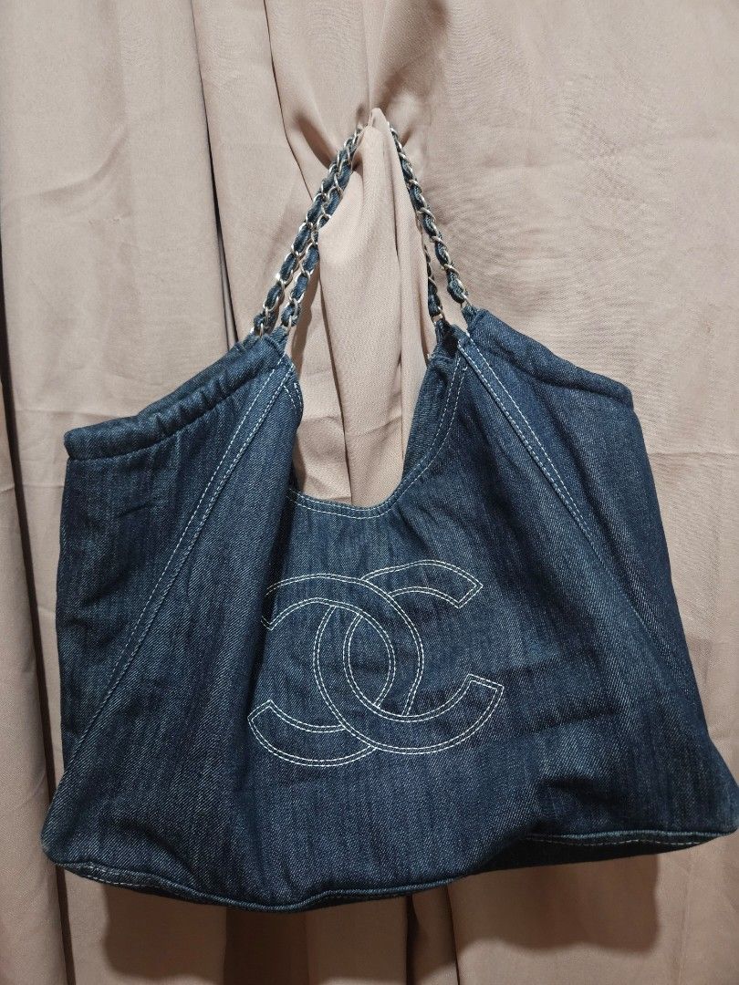 Chanel Denim (Category: Luxury Bags & Wallets) located in Zamboanga. Submitted by clayd052 (Listing ID 1456377278, Image 3). Description: NGA GOOD CONDITION.