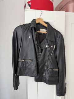（分類：）位於 。 由 ludivinelemery 提交（商品編號 1456378528，圖片 1）。簡介： 。