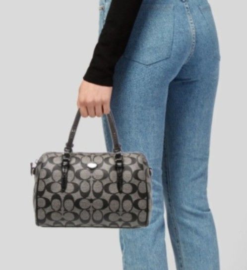 Coach Monogram Mini boston handbag (Category: Luxury Bags & Wallets) located in Manila. Submitted by eriiicaspage (Listing ID 1456275267, Image 2). Description: PREOWNED Lightly Used COACH Monogram Classic Canvas Mini Boston handbag - Signature C pattern in black and grey -Small - IDEAL brand Zipper - Ideal size for everyday essentials creeds Not Present Off /Legit NGA Good Condition 9/10 Sold As Is ,Bag Only ..