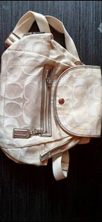 (Category: ) located in . Submitted by bern.phoutlet (Listing ID 1456235089, Image 1). Description: .