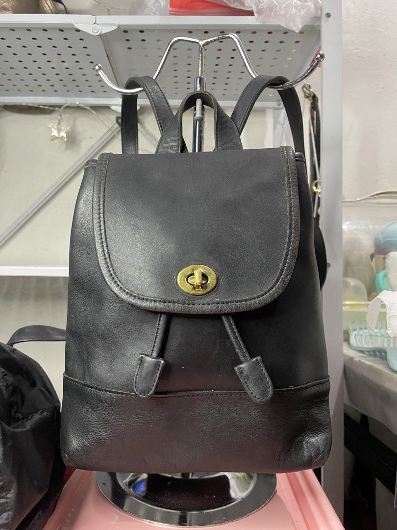 Coach Vintage Turnlock Mini Backpack (Category: Luxury Bags & Wallets) located in Malabon City. Submitted by bagelyasnilucas (Listing ID 1456368714, Image 1). Description: Please refer to the last 3 photos posted to see the issue Anyone interested to add this in their collection? Vintage Turnlock Backpack style 9960 Condition: ❌No hangtag ❌Needs a few stitching on the strap ❌ issue on the corner Selling for 3,500.