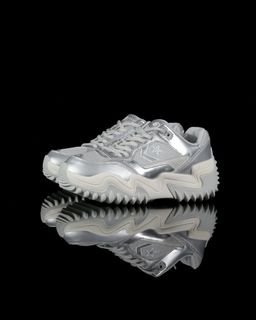 (Category: ) located in . Submitted by khai.uasneakers (Listing ID 1456399001, Image 1). Description: .